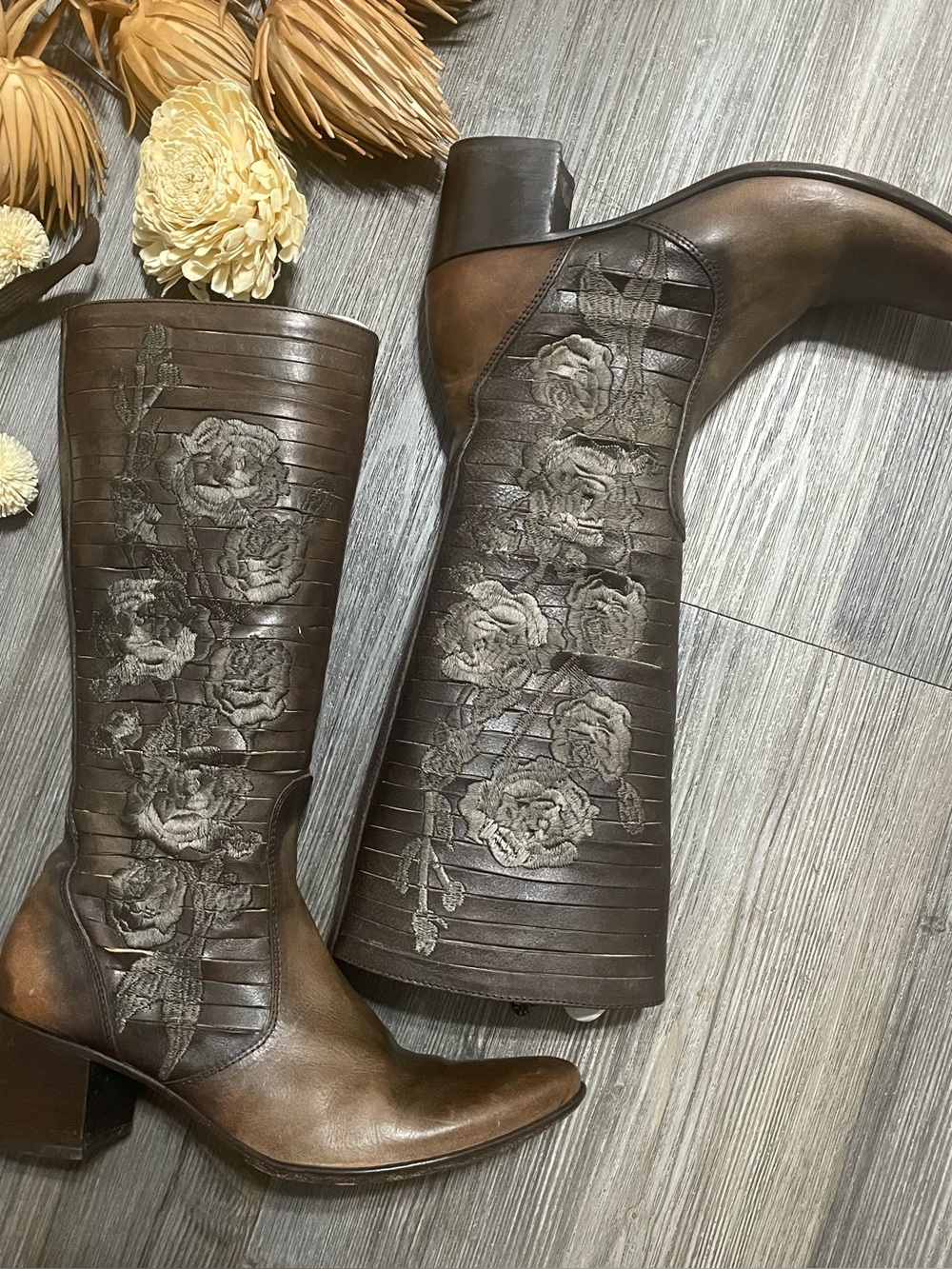 SIREN by Mark Mason Sz 8.5 Embroidered Leather Boots Brown Artisan Boho Western